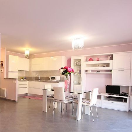 Appartement Lilla By Connexion Menton Bagian luar foto